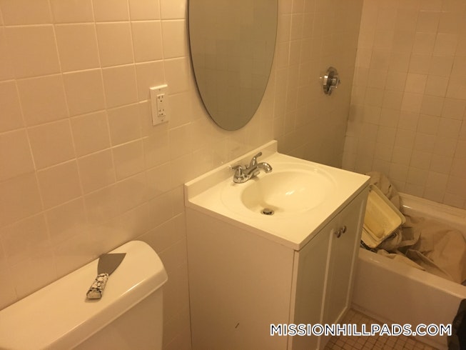 Roxbury Crossing - $6,400 /mo