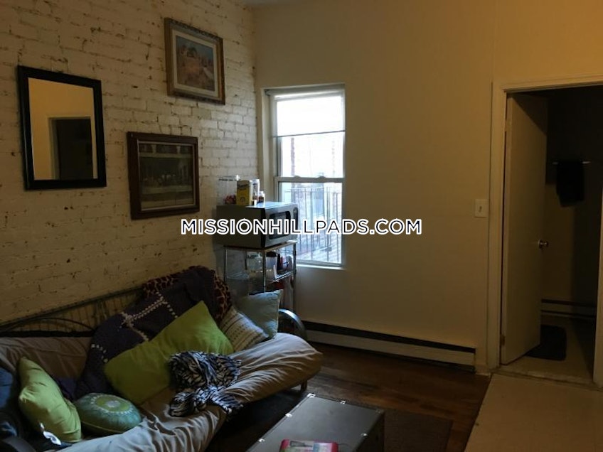 Boston - $2,950 /month