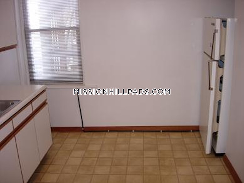 Boston - $2,850 /month