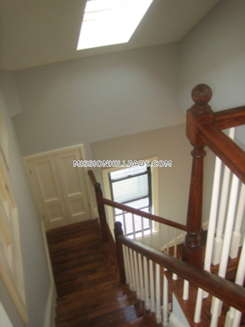 Roxbury Crossing - $4,350 /month