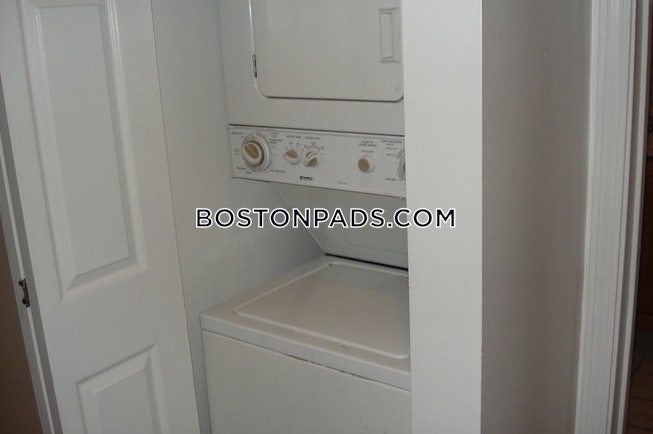 Boston - $3,400 /mo