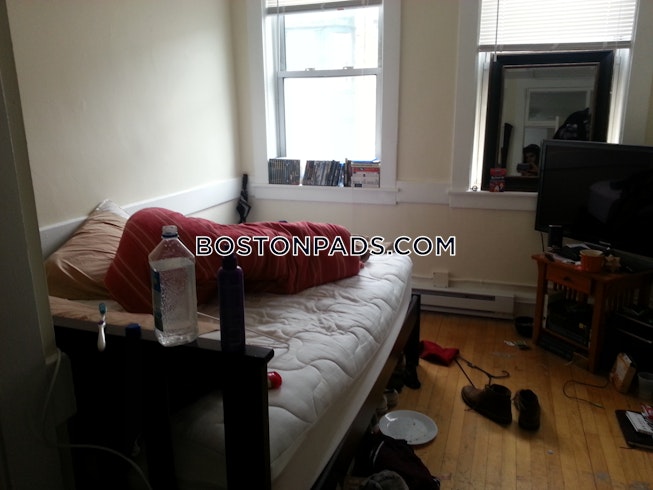 Boston - $3,700 /mo