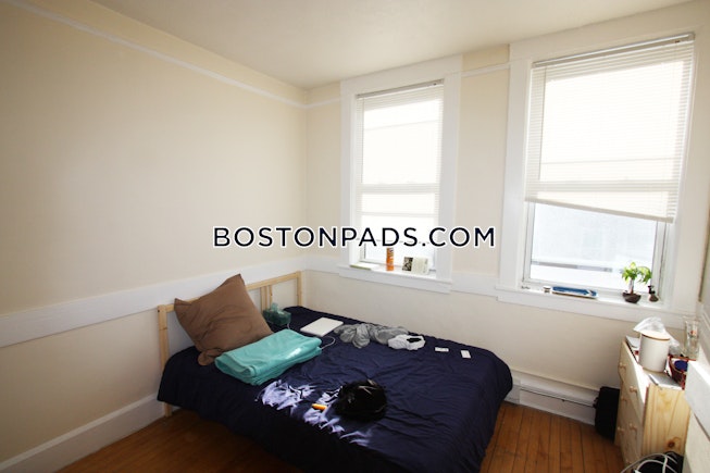 Boston - $3,700 /mo