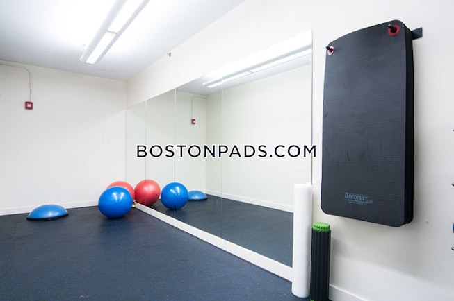 Boston - $3,700 /mo