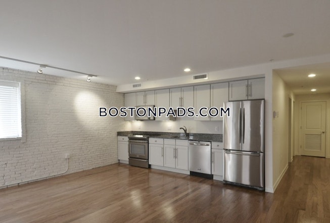 Boston - $3,700 /mo