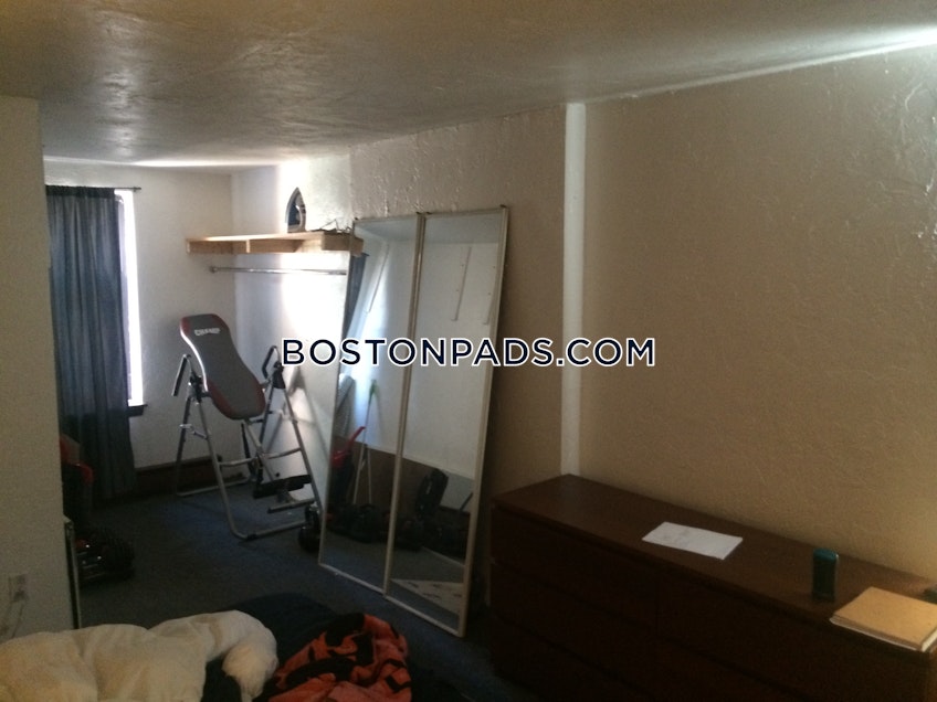 Boston - $2,850 /month