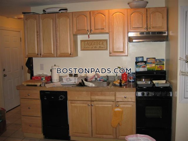 Hanover St. Boston picture 2