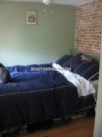 Boston - $2,100 /month