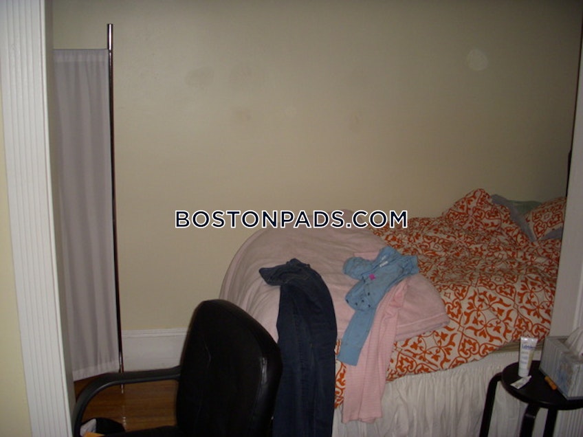 Boston - $2,450 /month