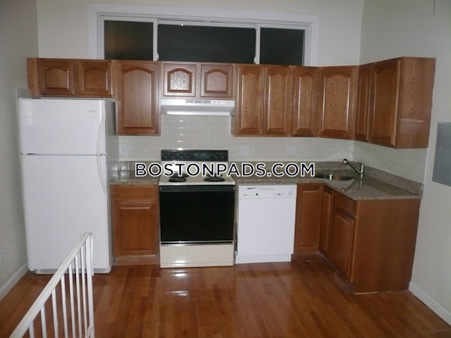 Boston - $4,200 /mo