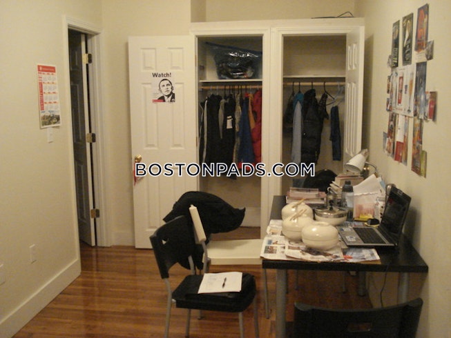 Boston - $2,800 /mo