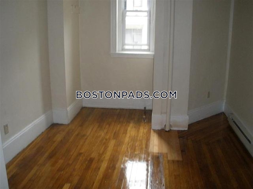 Boston - $4,500 /month