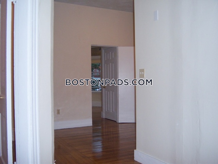 Boston - $4,500 /month