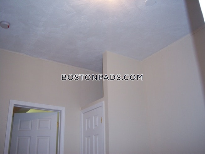 Boston - $4,500 /mo