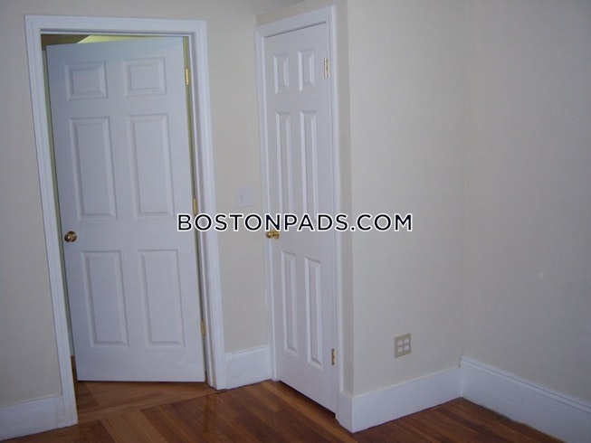 Boston - $4,500 /mo