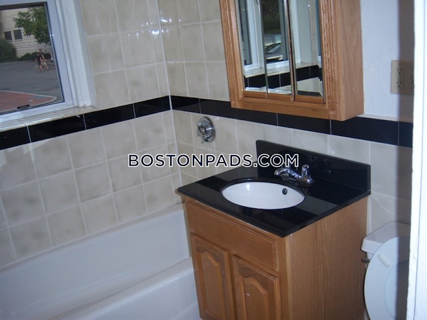 Boston - $4,500 /month