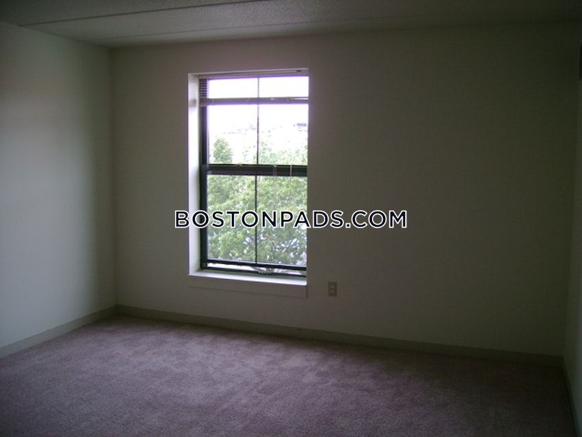 Boston - $4,350 /month