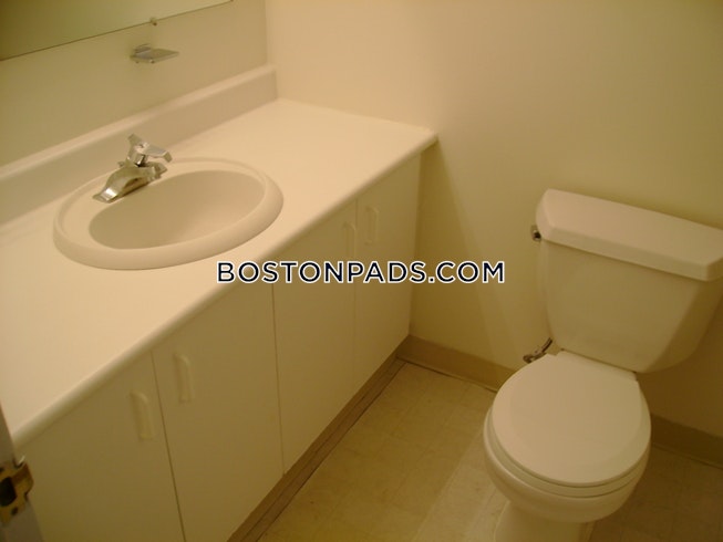 Boston - $4,350 /mo