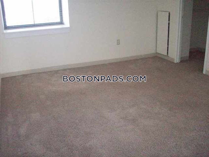 Boston - $4,350 /month