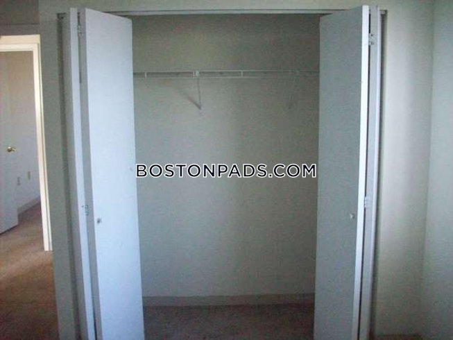 Boston - $4,350 /mo