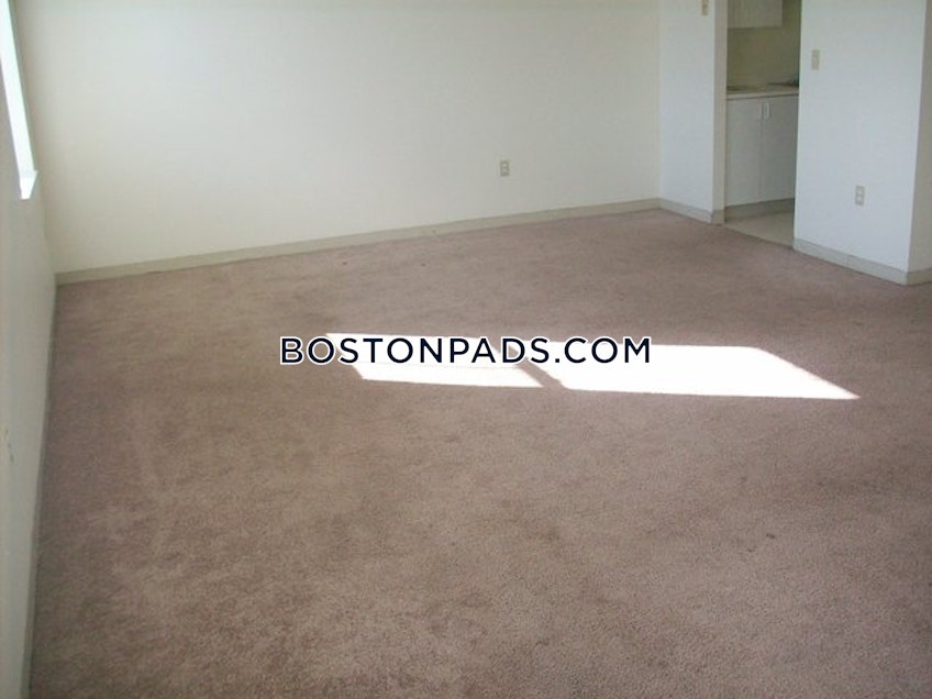 Boston - $4,350 /month