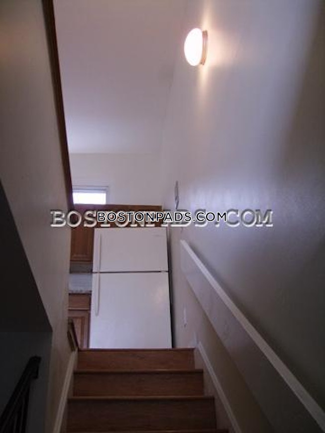 Boston - $3,900 /mo