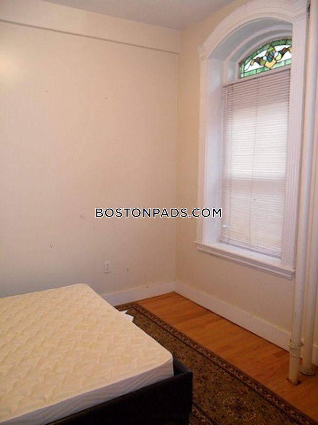 Boston - $2,250 /mo