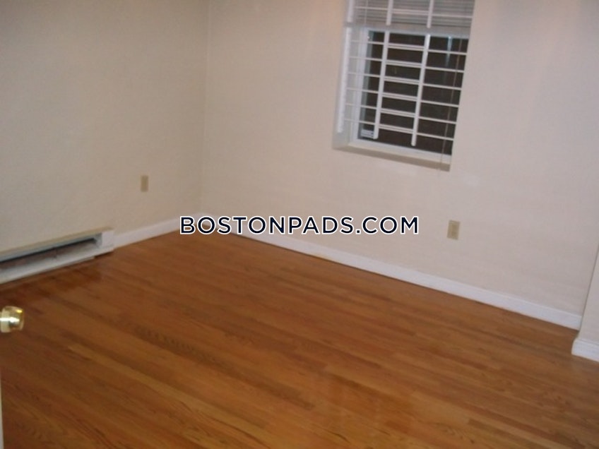 Boston - $3,100 /month