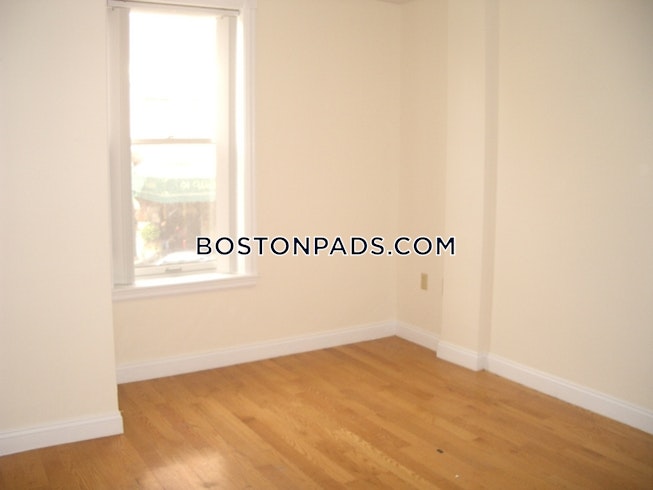 Boston - $5,100 /mo