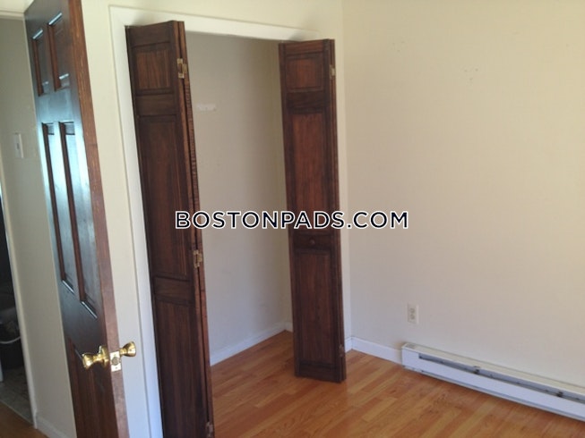 Boston - $2,400 /mo