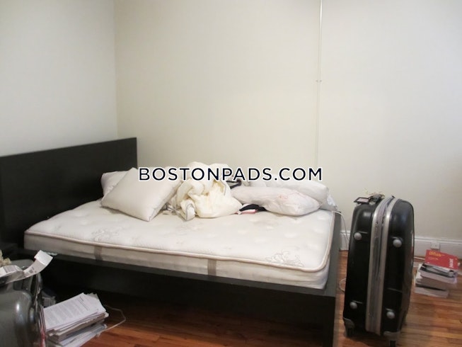 Boston - $2,900 /mo