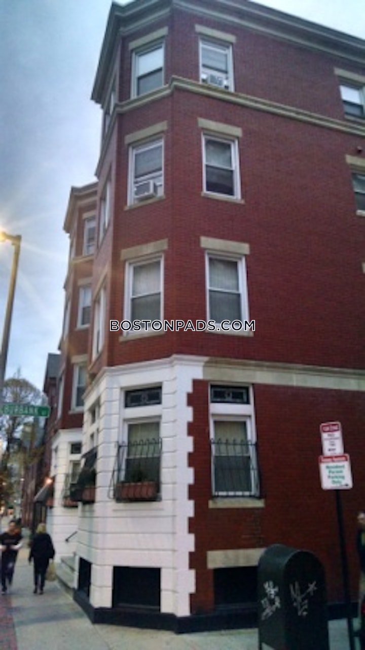 Hemenway St. Boston picture 1