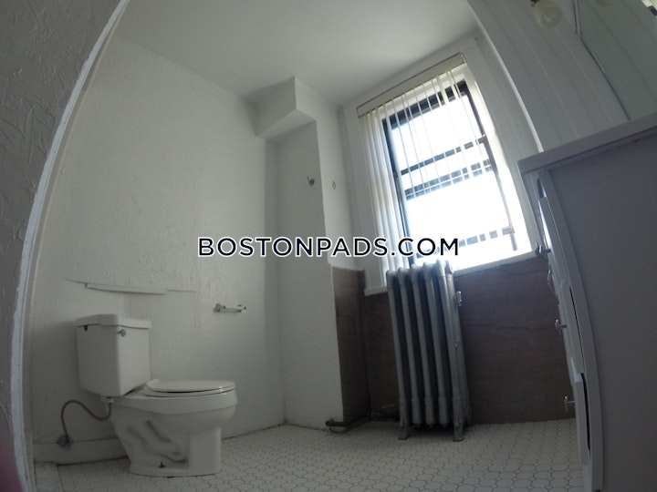 Westland Ave. Boston picture 12