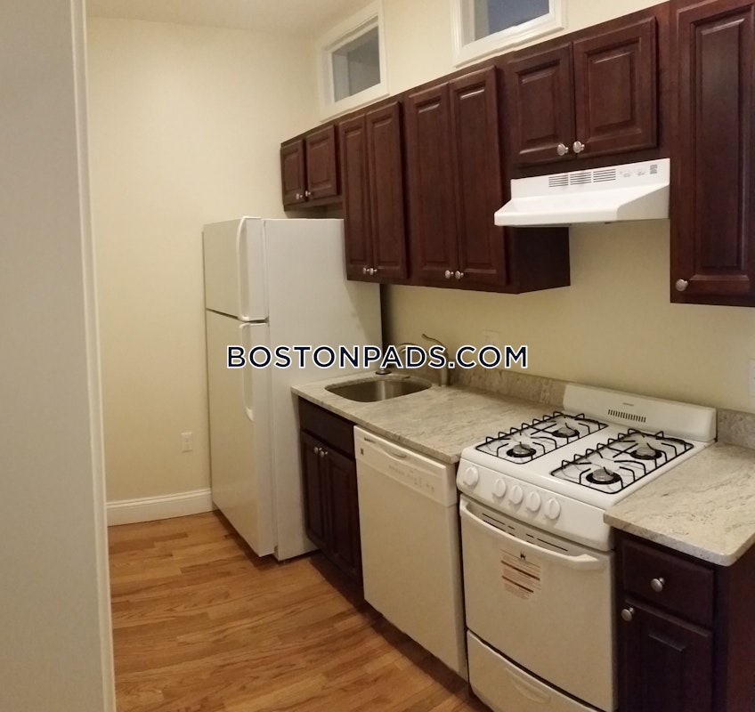 Boston - $4,900 /month