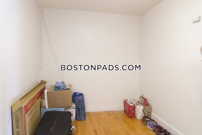 Boston - $3,400 /mo