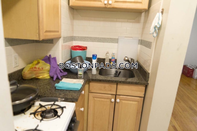 Boston - $3,400 /mo