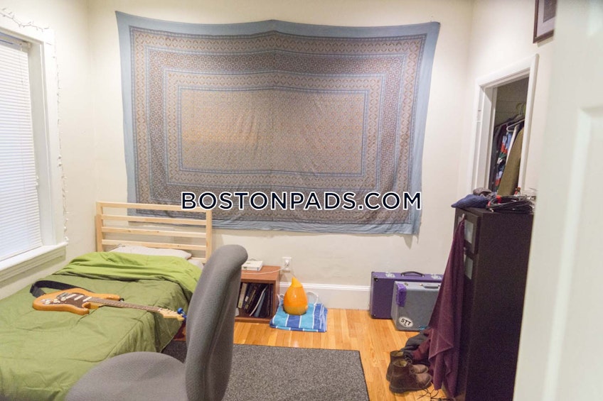 Boston - $3,595 /month