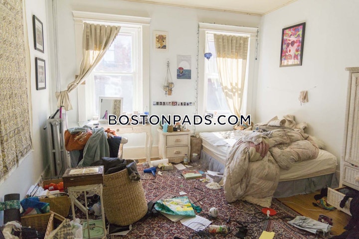 fenwaykenmore-apartment-for-rent-3-bedrooms-1-bath-boston-4800-4597385 