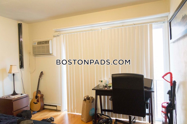 Boston - $3,900 /mo