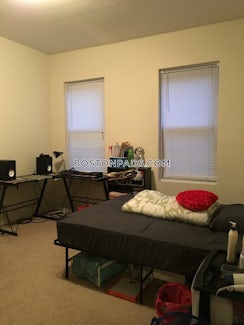 Boston, $3,200/mo