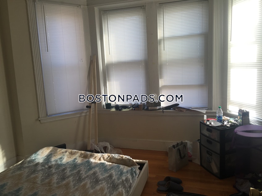 Boston - $3,400 /month