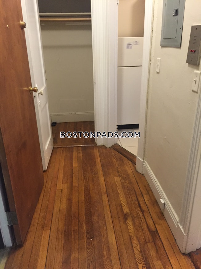 Boston - $1,950 /mo