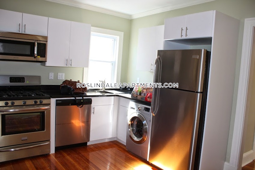 Boston - $2,925 /month