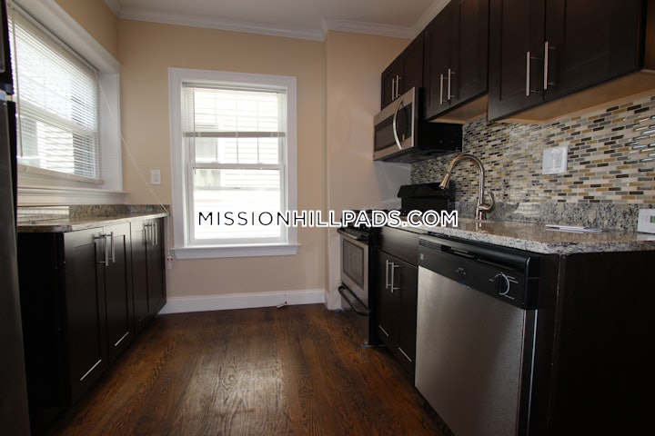 roxbury-apartment-for-rent-2-bedrooms-1-bath-boston-2895-4632383 