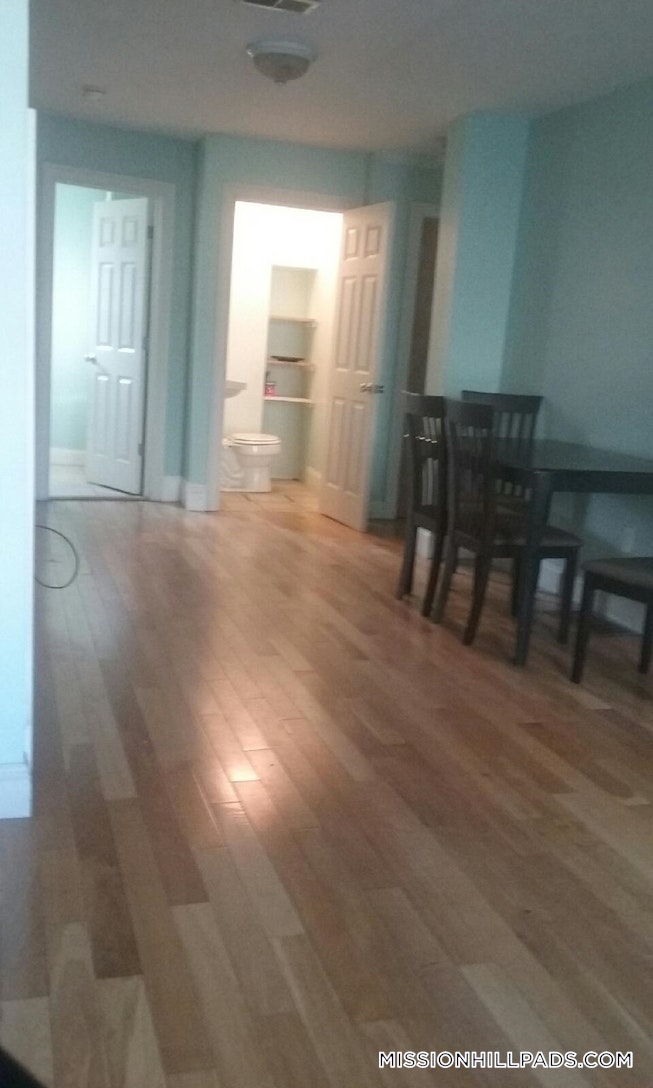 Boston - $2,800 /mo