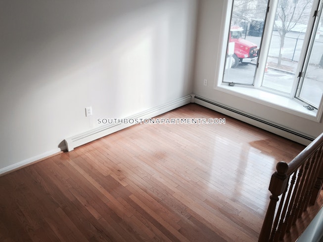 Boston - $3,700 /mo