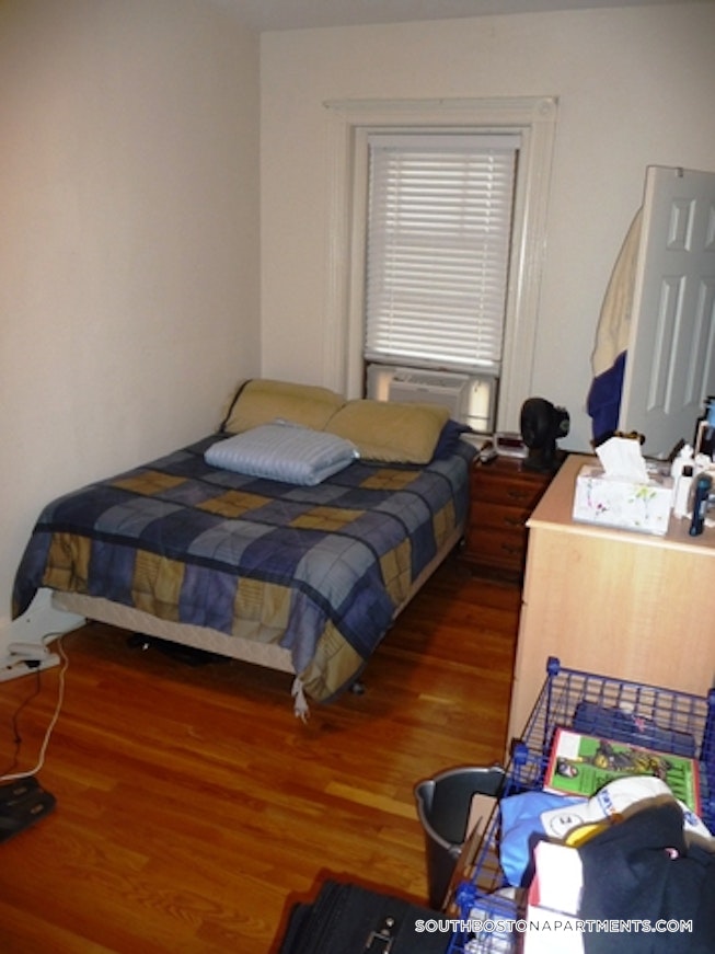 Boston - $6,000 /mo