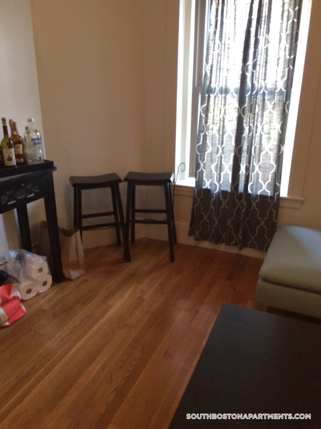 Boston - $6,000 /mo