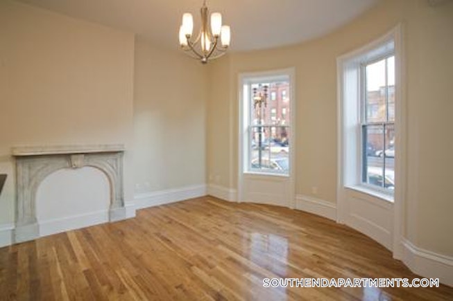 Boston - $4,300 /mo