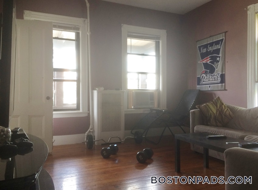 Boston - $5,500 /month